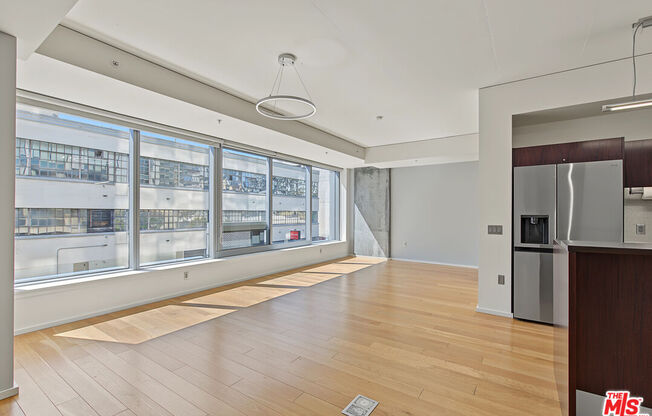 1 bed, 1.5 baths, 1,090 sqft, $3,000, Unit 302