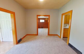 3 beds, 2 baths, $1,295