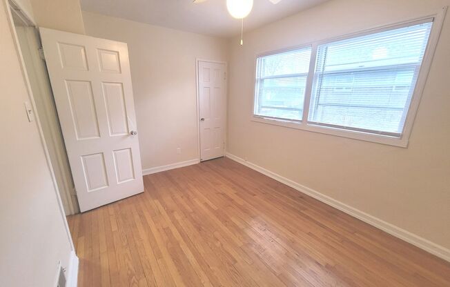 2519 Lake
