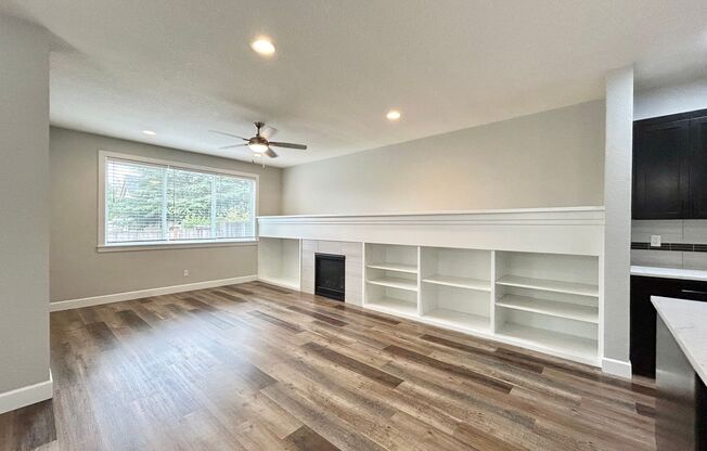 3 beds, 2.5 baths, $2,800