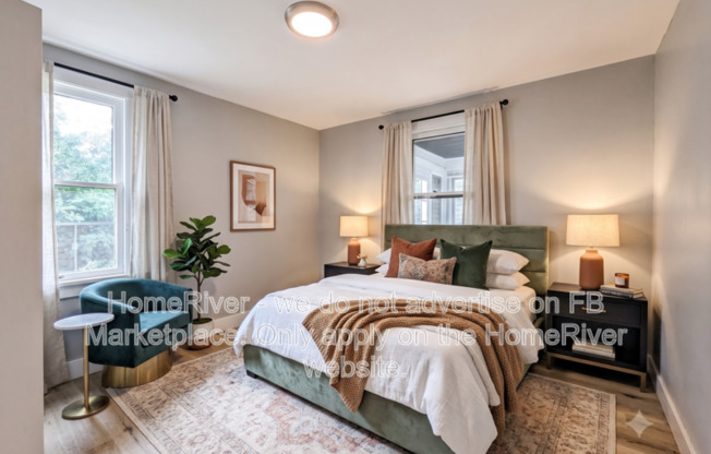 1323 LEASIDE DR