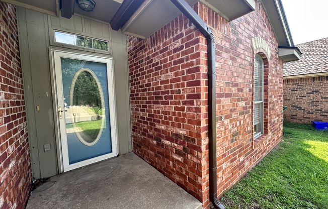 2614 SILVERTREE DR