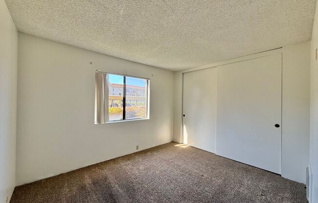 Spacious 2 Bedroom Condo Near Mission Valley!
