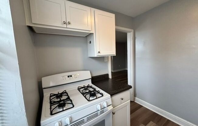3 beds, 1 bath, 1,000 sqft, $2,390, Unit 6236 Fifth Ave. #300A
