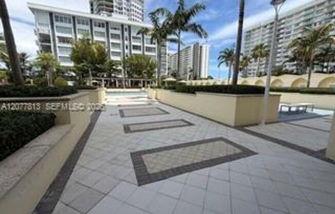 2 beds, 2 baths, $4,500, Unit # 15 J