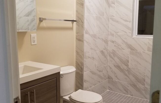 Studio, 1 bath, 320 sqft, $1,650, Unit 101