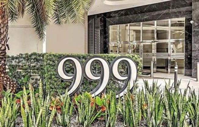 999 SW 1st Ave # 1807 (A11995566)