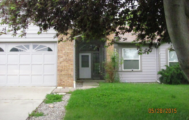 Spacious Single Family Home with a Beautiful Sunroom