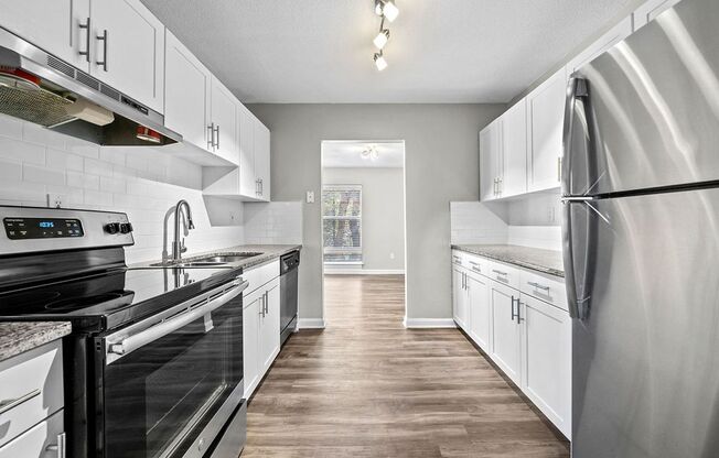 2 beds, 1 bath, 1,092 sqft, $1,199, Unit 537-201
