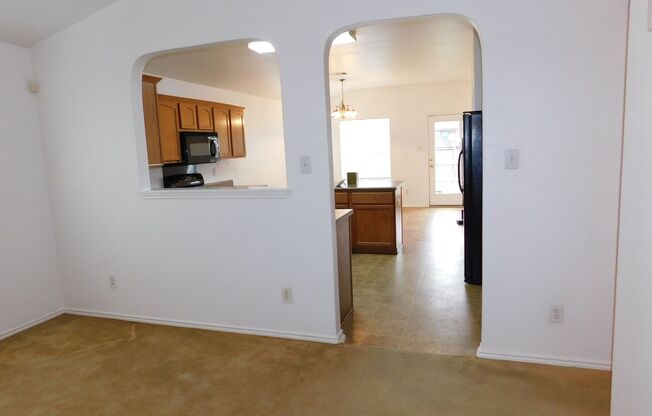 3 beds, 2 baths, $1,600