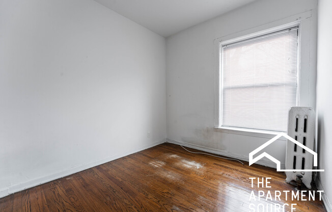 3036 N Halsted St, Chicago IL 1B