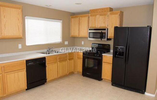 Beautiful 4Bed/3Bath/2Car home located within the Iron Mountain Ranch Community