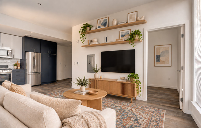 2 beds, 1 bath, 626 sqft, $2,750, Unit 217