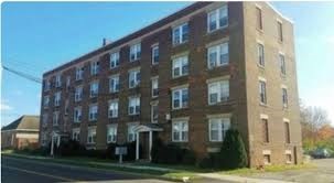 2 beds, 1 bath, 875 sqft, $1,450, Unit 2L