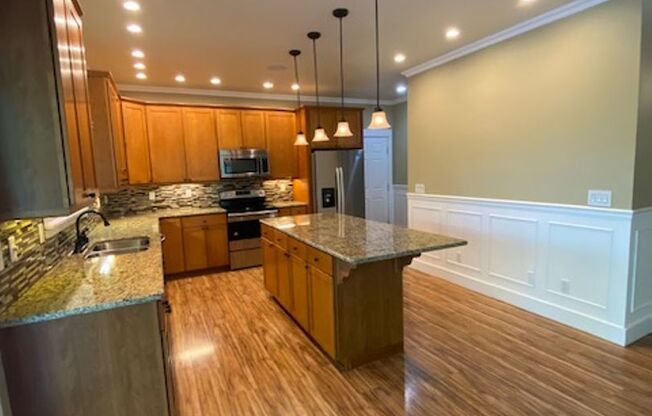 Charming home located in beautiful Orting!