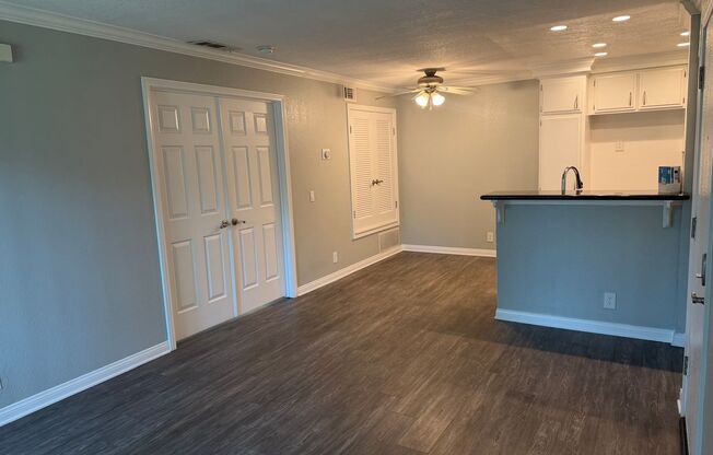 1 bed, 1 bath, 586 sqft, $2,340, Unit 209