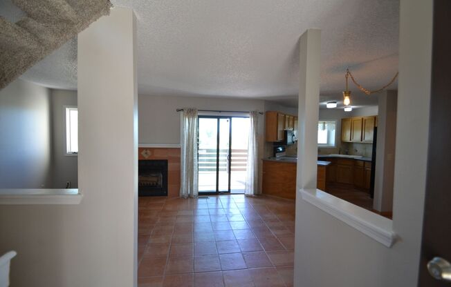 Corner Unit 3 Bed 2.5 Bath Townhome with AC!