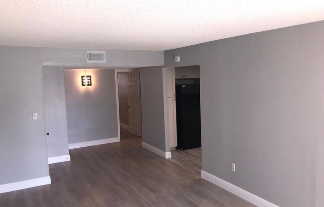 4 Beds/2Baths