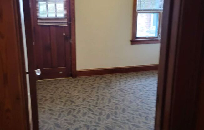 5376 N 35TH