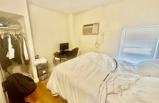 20 Bartlett Pl.