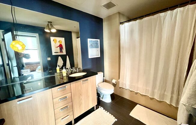 2 beds, 2 baths, 860 sqft, $2,750, Unit 614