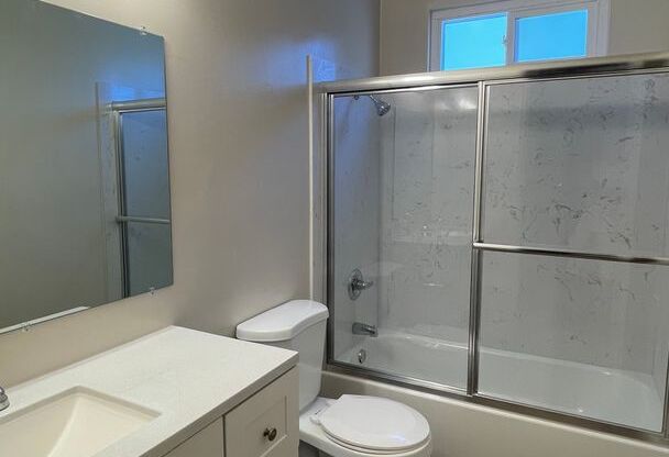 2 beds, 1 bath, $2,500