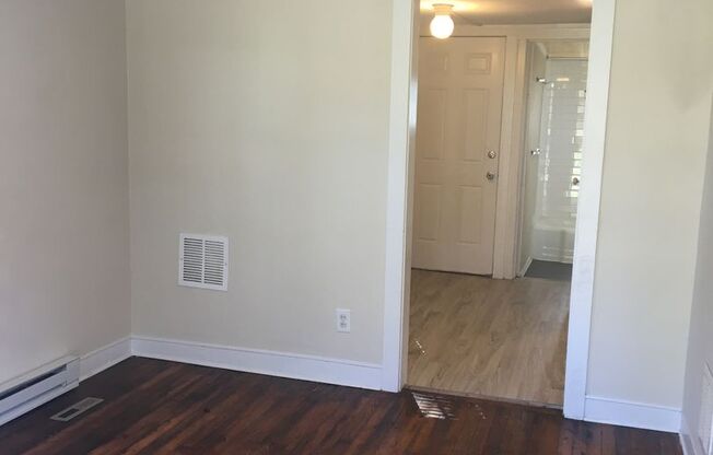 1 bed, 1 bath, $850