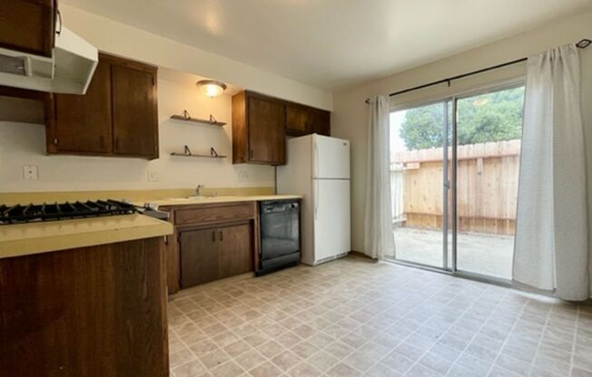 2 Bedroom Townhouse across from Harloe Elementary School in Arroyo Grande