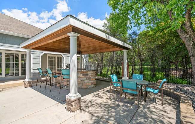 Grilling Area next to Pool