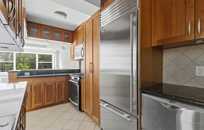 4 beds, 3 baths, 2,200 sqft, $15,500, Unit 6H