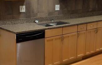 3 beds, 2 baths, 2,000 sqft, $1,750
