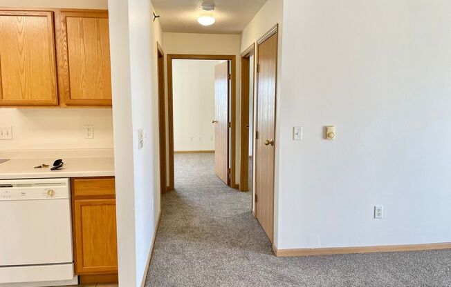 2 beds, 1 bath, 900 sqft, $900, Unit 307