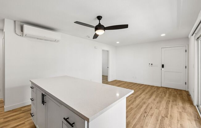 2 beds, 1 bath, 650 sqft, $2,695, Unit 5