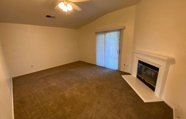 Lovely NW Visalia home for Rent available now!