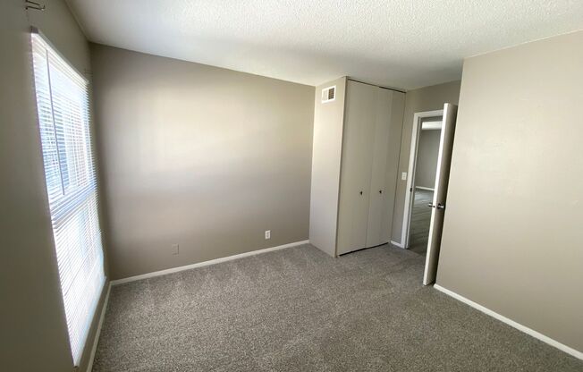 2 beds, 1 bath, 900 sqft, $1,050, Unit Skyway Apartments -D 111