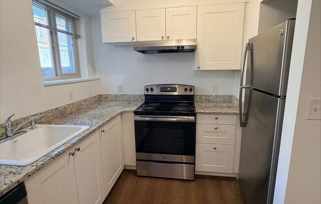 Evanston Court Apartments