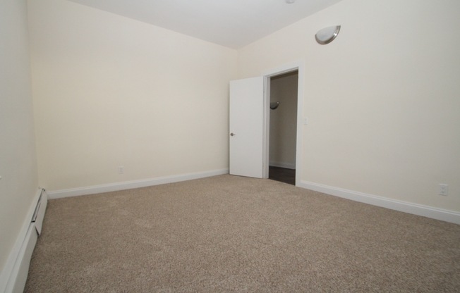 1 bed, 1 bath, $2,195, Unit 43M