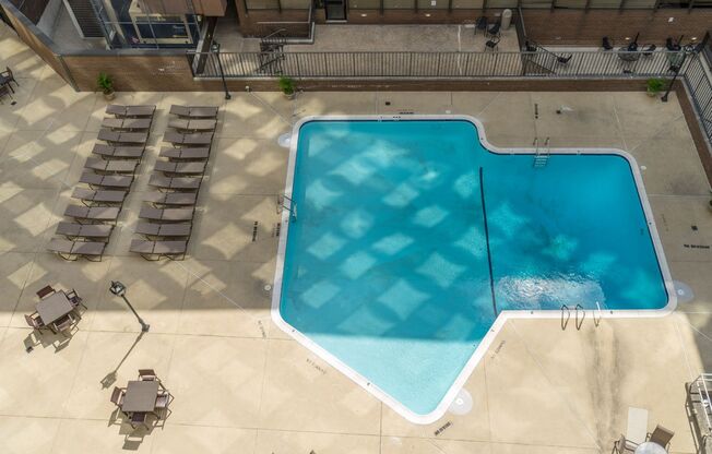 Studio, 1 bath, 470 sqft, $2,000