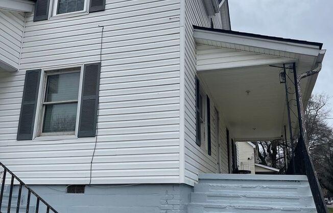 Duplex Available In Great Location