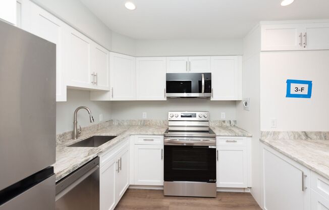 2 beds, 1.5 baths, 1,100 sqft, $2,955, Unit 202F