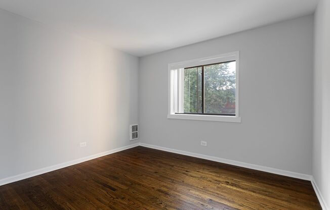 2 beds, 1.5 baths, 897 sqft, $2,100, Unit 202