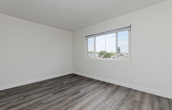 1 bed, 1 bath, 650 sqft, $1,845, Unit 215
