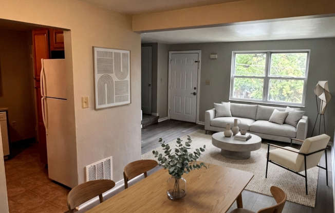 2 beds, 1 bath, 975 sqft, $1,385, Unit 3311S