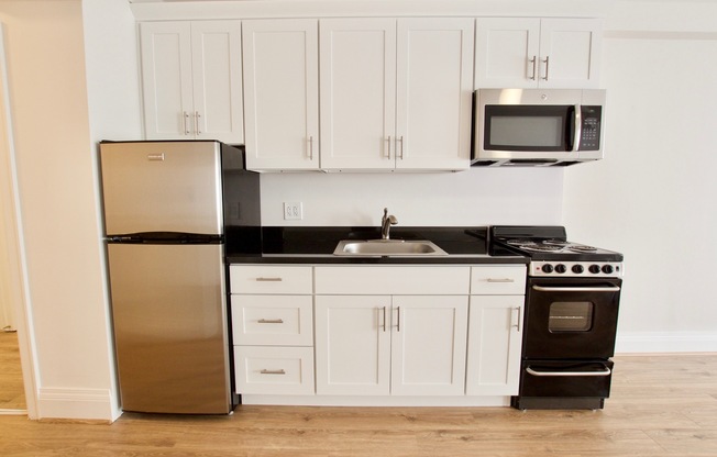 Studio, 1 bath, 398 sqft, $1,295, Unit 0711