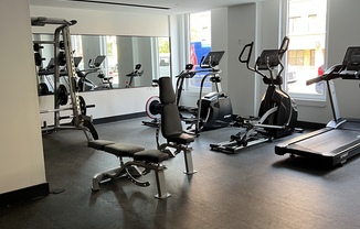 35 ALT LEXINGTON AVE