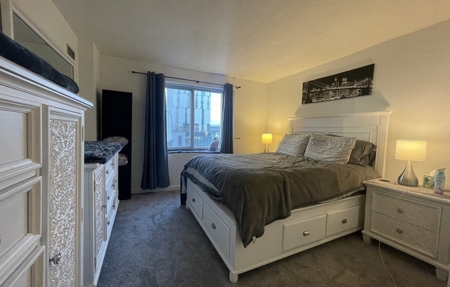 1 bed, 1 bath, 663 sqft, $3,400, Unit 528