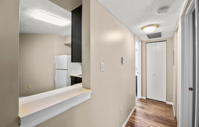 1 bed, 1 bath, 750 sqft, $850