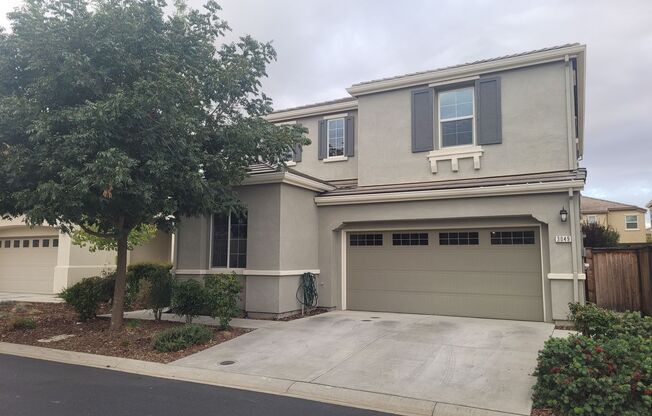 Woodcreek Oaks area home in Oakbriar gated community.