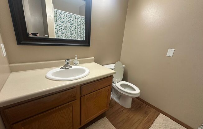 1 bed, 1 bath, 600 sqft, $1,200, Unit 211