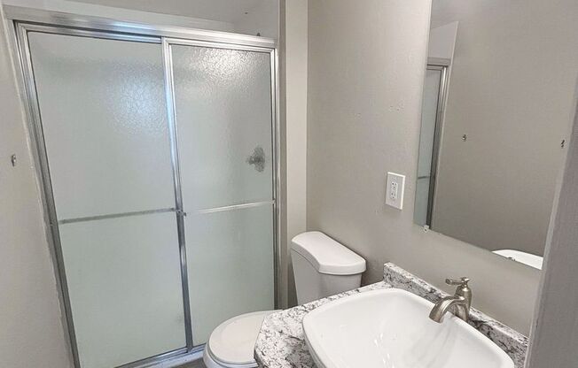 2 beds, 2 baths, 948 sqft, $1,174, Unit 202-B